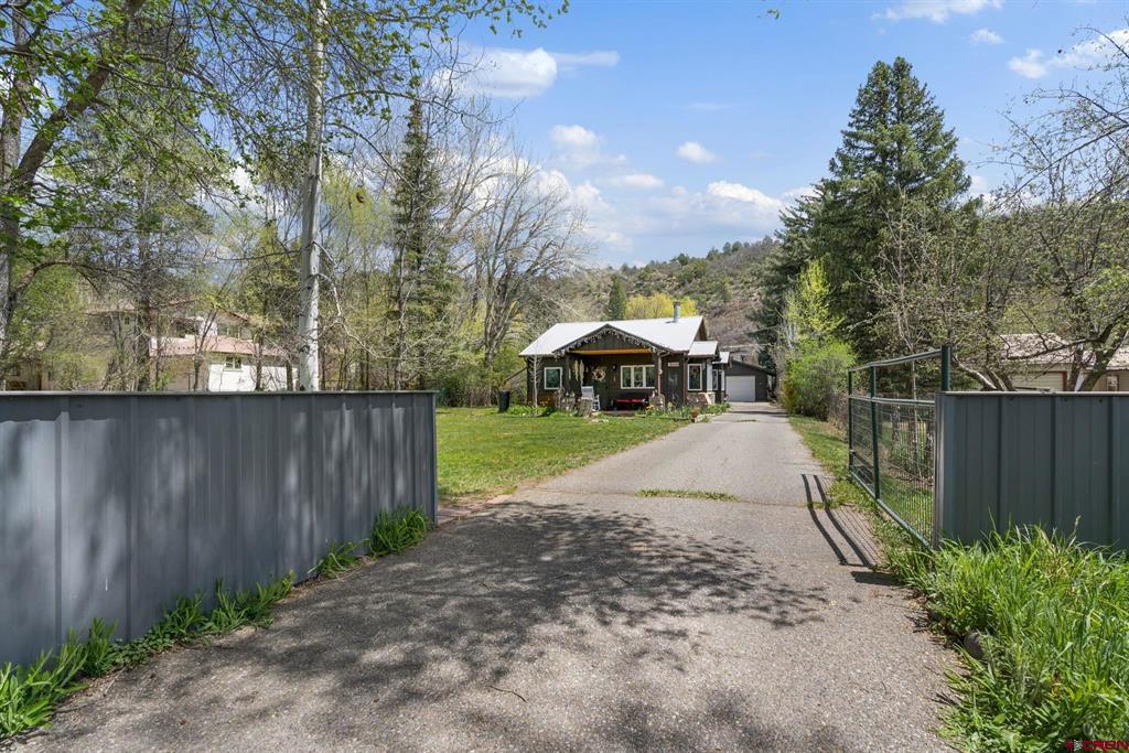 2906 Junction Street Property Photo 1