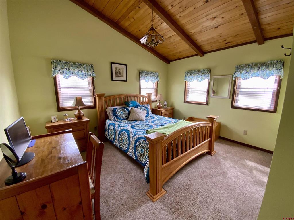 409 Sierra Vista Way Property Photo 22