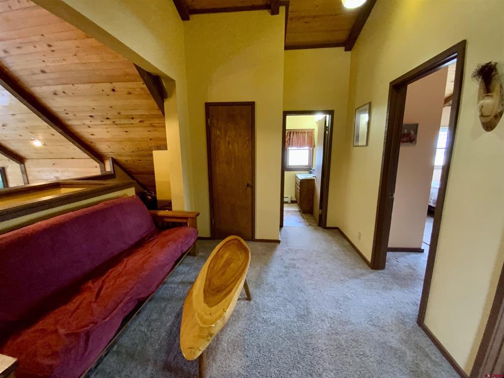 409 Sierra Vista Way Property Photo 26