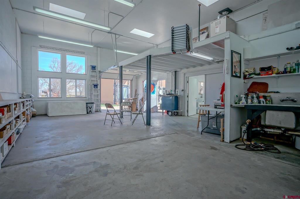 105 W Ryus Property Photo 13