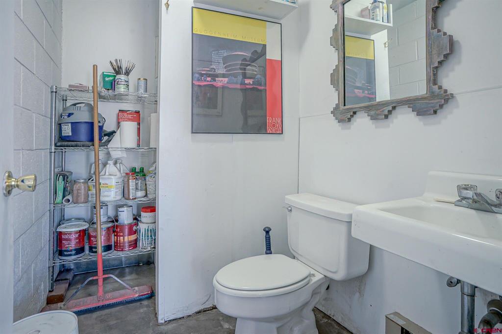 105 W Ryus Property Photo 14