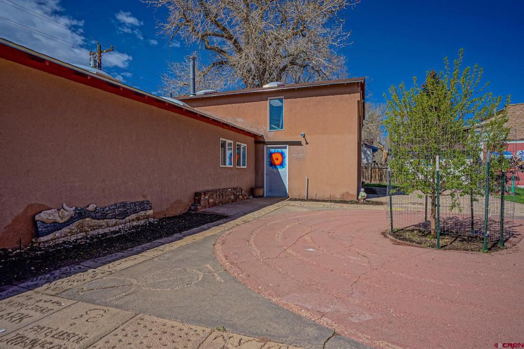 105 W Ryus Property Photo 18