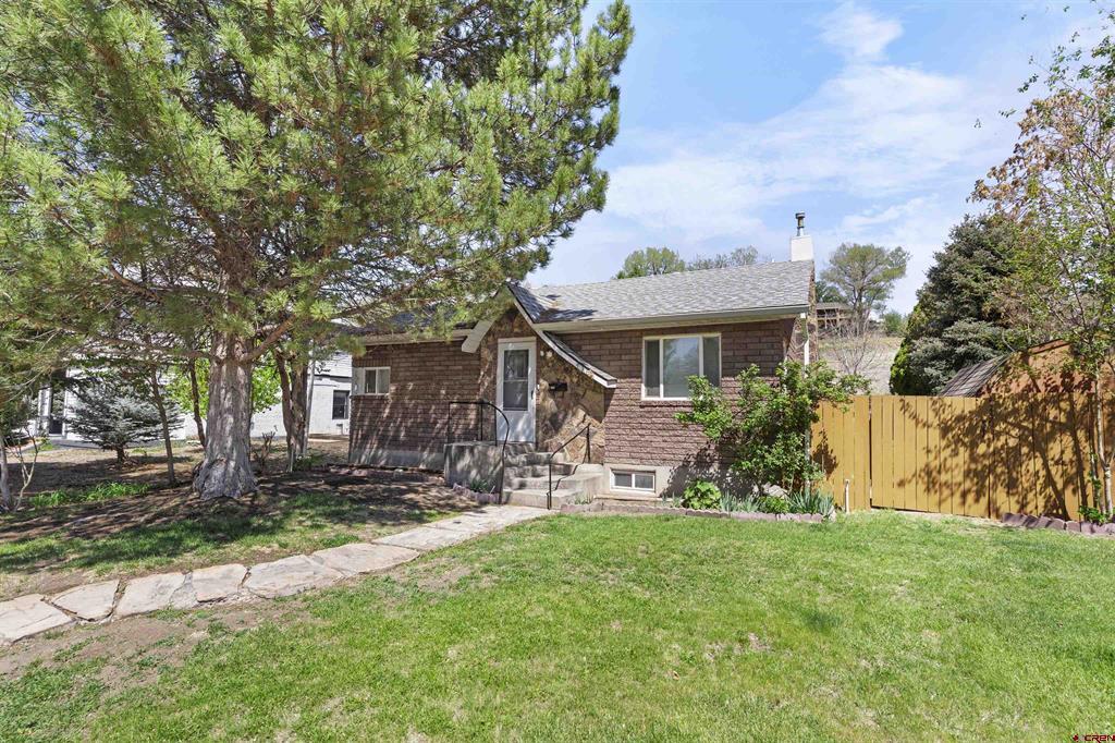 416 Howard Street Property Photo 1