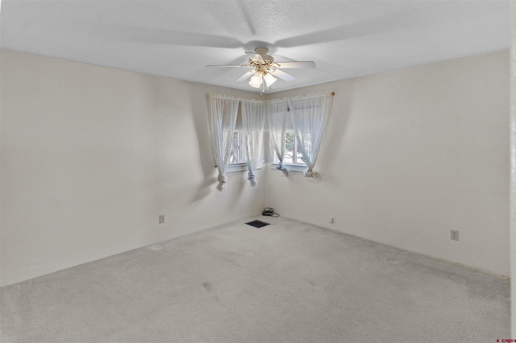 416 Howard Street Property Photo 9