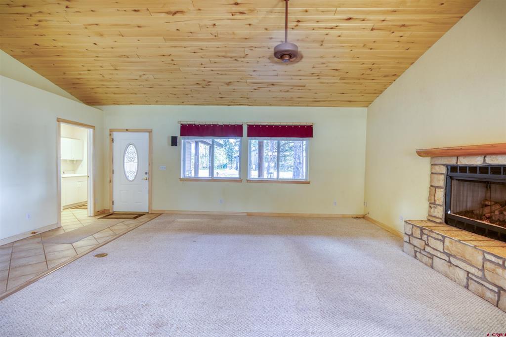 369 Beaver Circle Property Photo 6