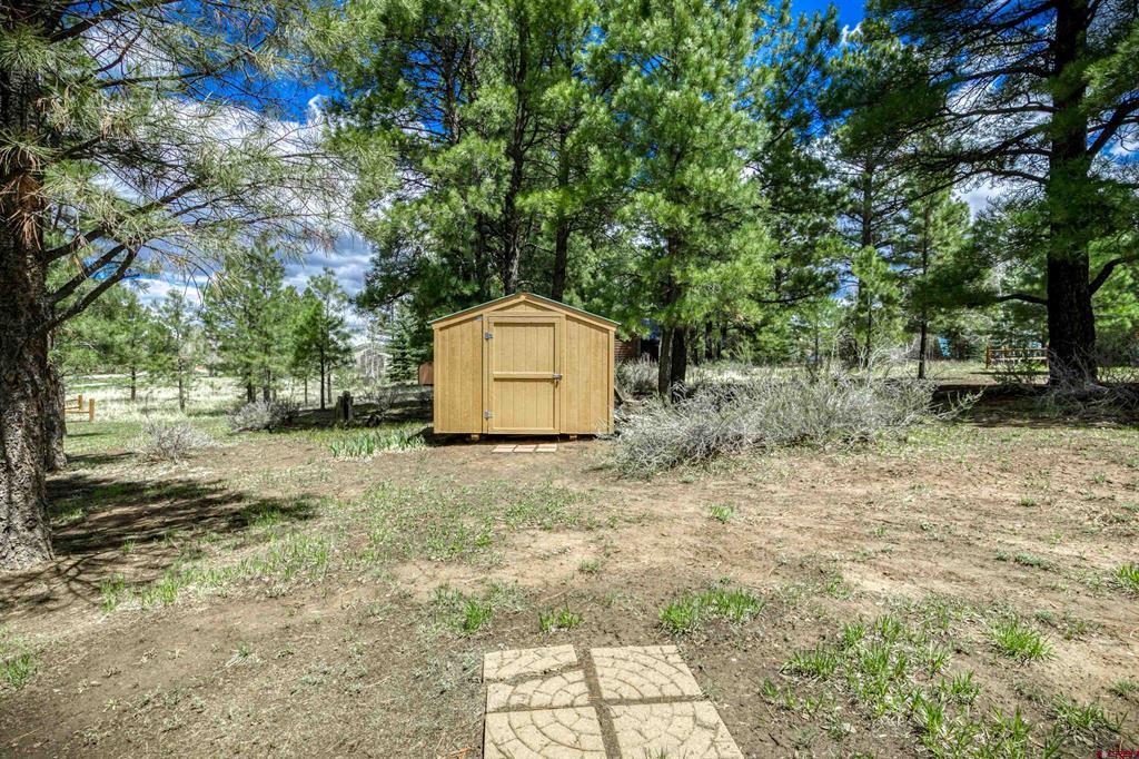 369 Beaver Circle Property Photo 16