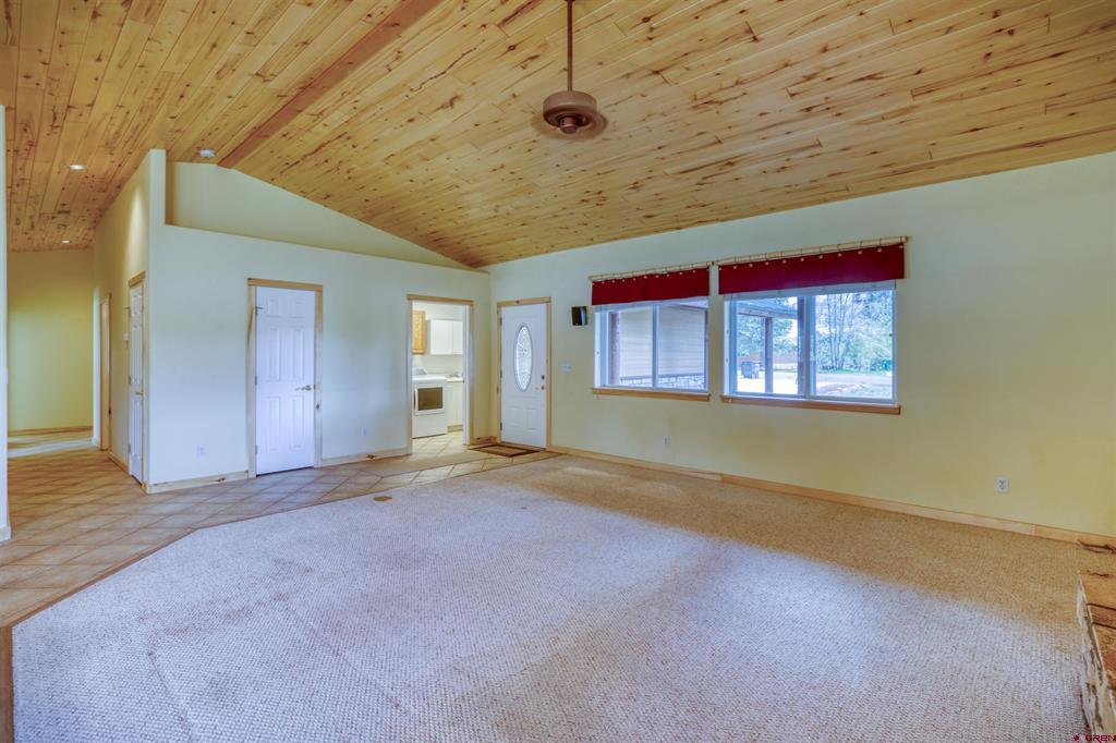 369 Beaver Circle Property Photo 20