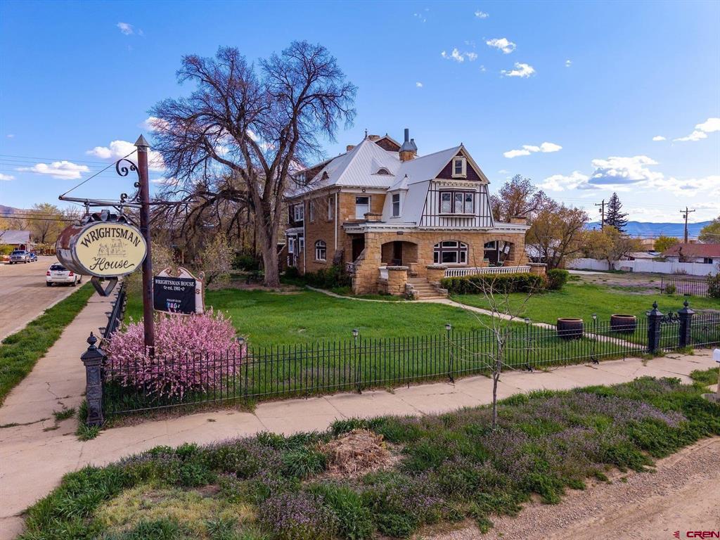 209 Bauer Avenue Property Photo 2