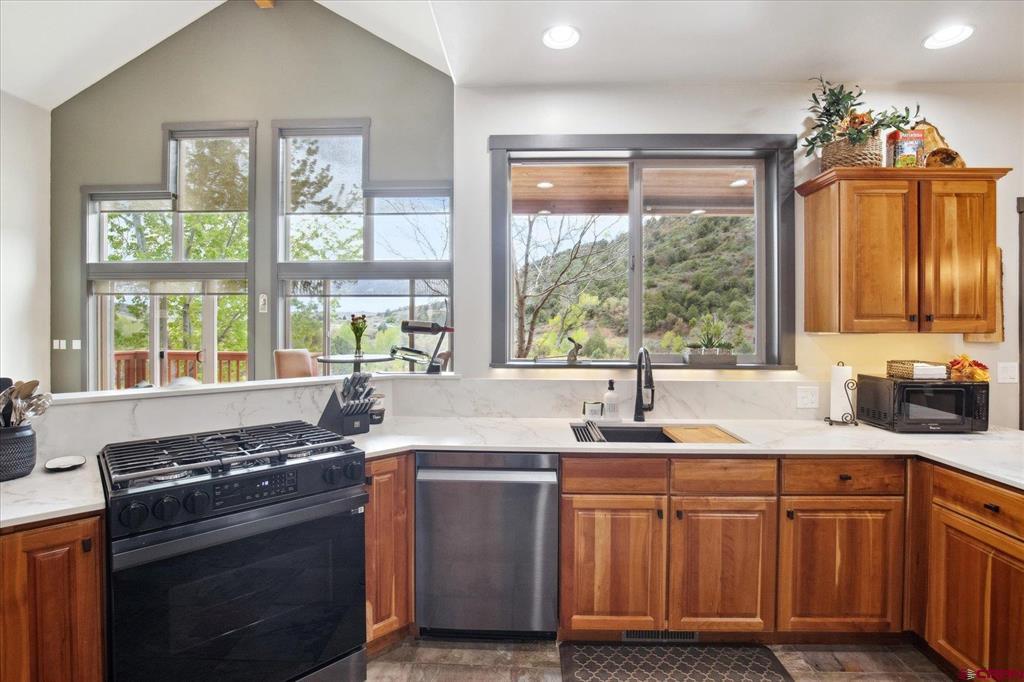 110 River Oaks Court Property Photo 11