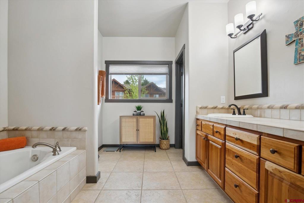 110 River Oaks Court Property Photo 24