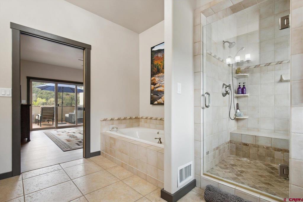 110 River Oaks Court Property Photo 26