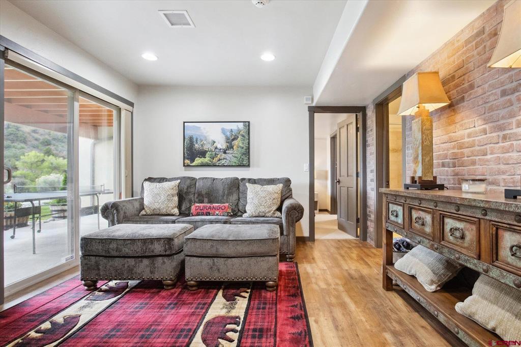 110 River Oaks Court Property Photo 29