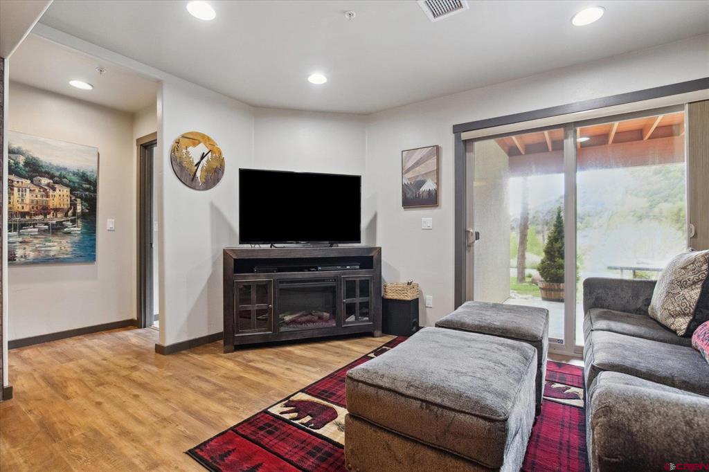 110 River Oaks Court Property Photo 30