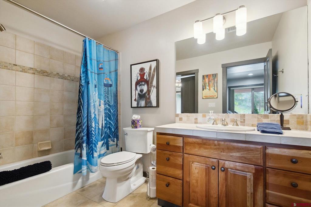 110 River Oaks Court Property Photo 37