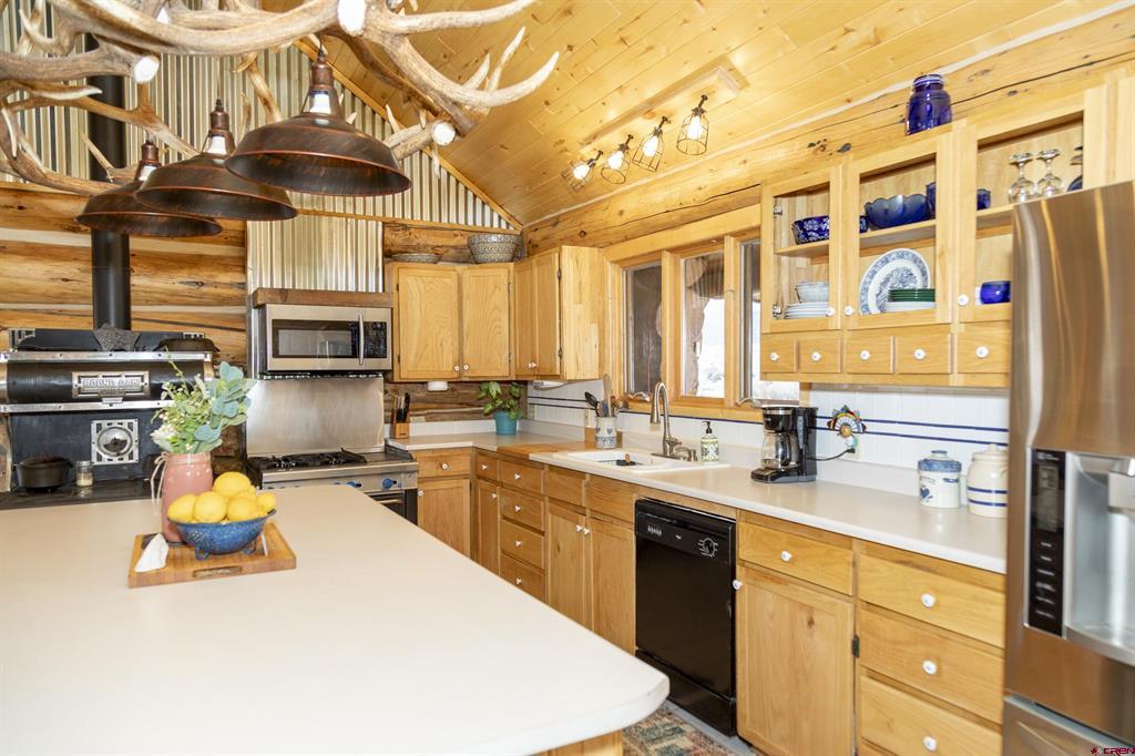 108 Forest Road Property Photo 14