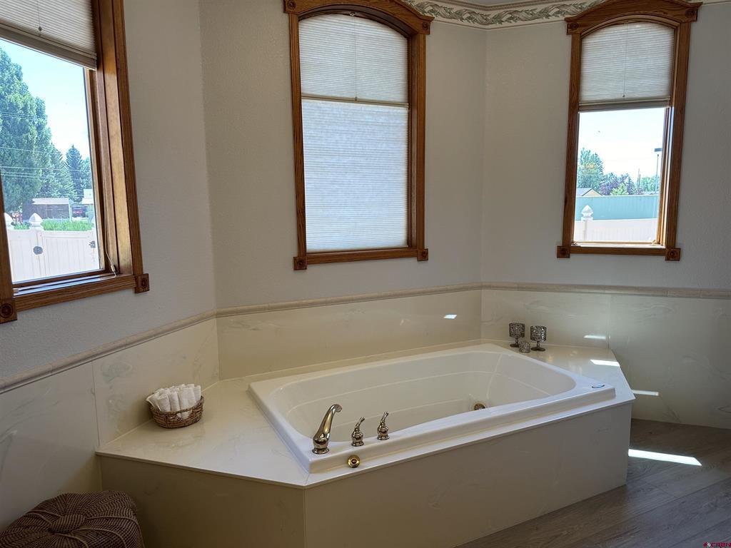 20 Meadow Lane Property Photo 24