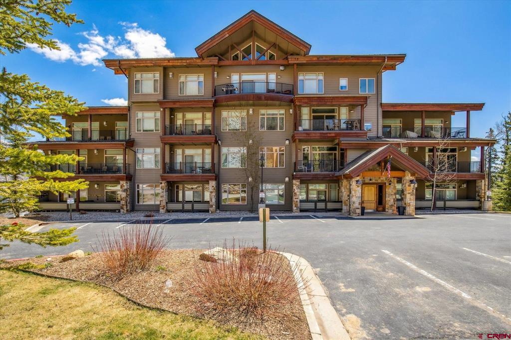 545 Skier Place Property Photo 1