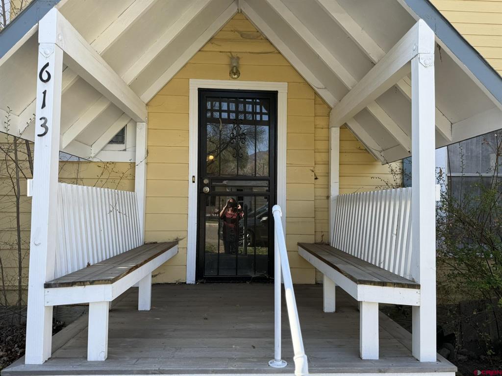 613 3rd Street Property Photo 4