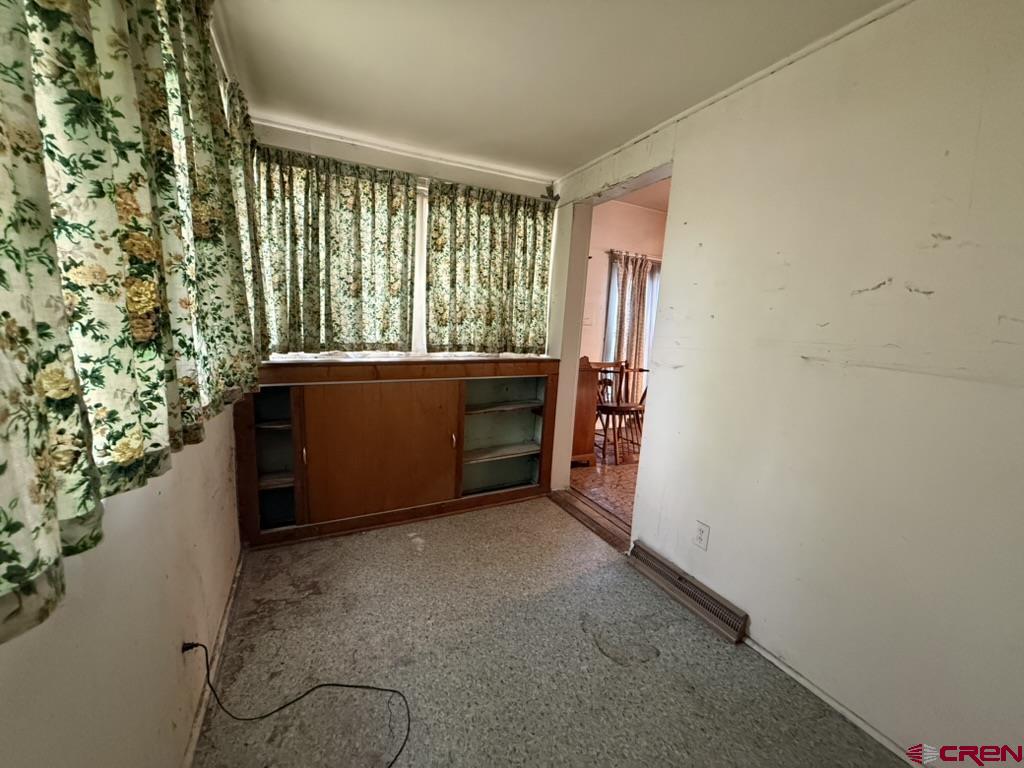 613 3rd Street Property Photo 13