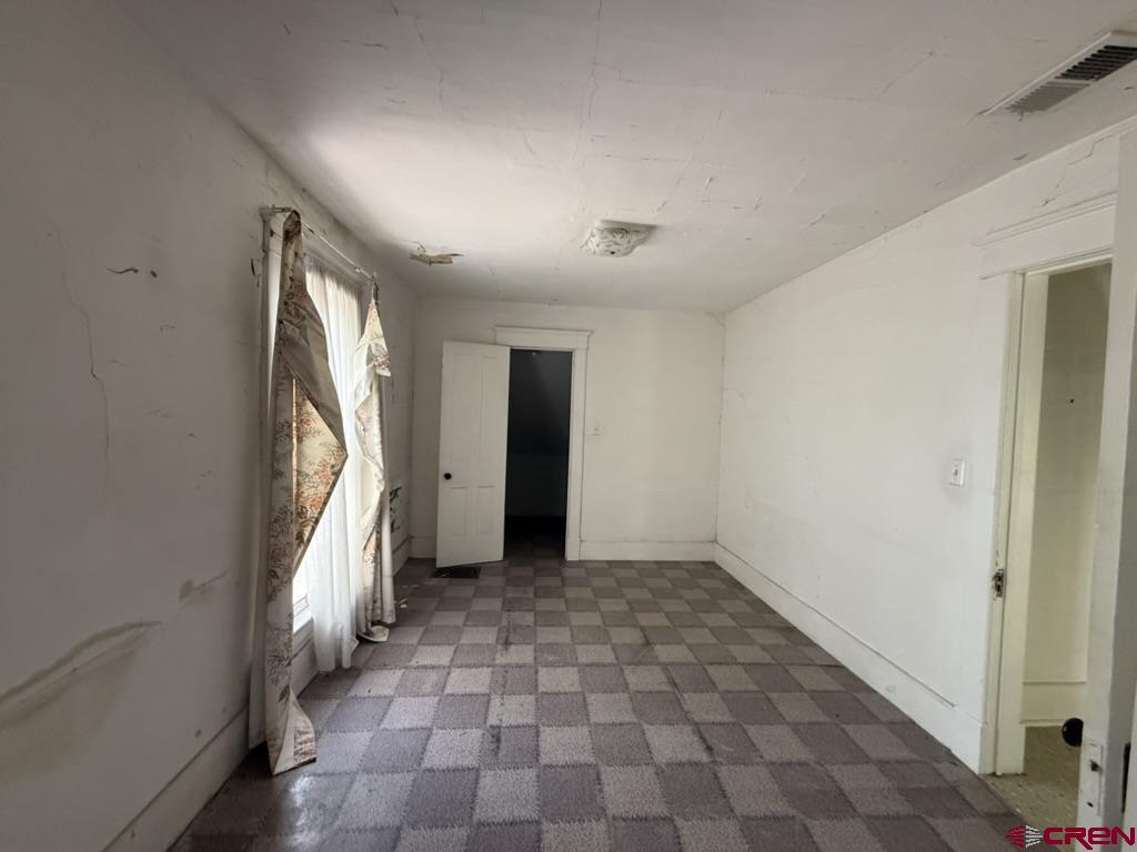 613 3rd Street Property Photo 18