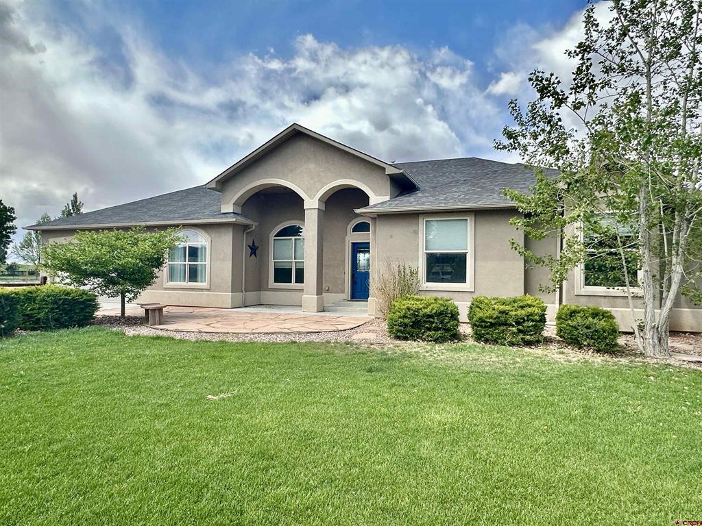 3871 1940 Road Property Photo