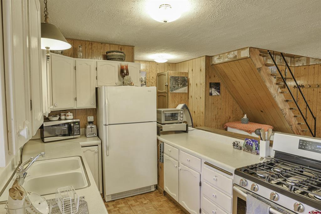 567 Hill Road Property Photo 7