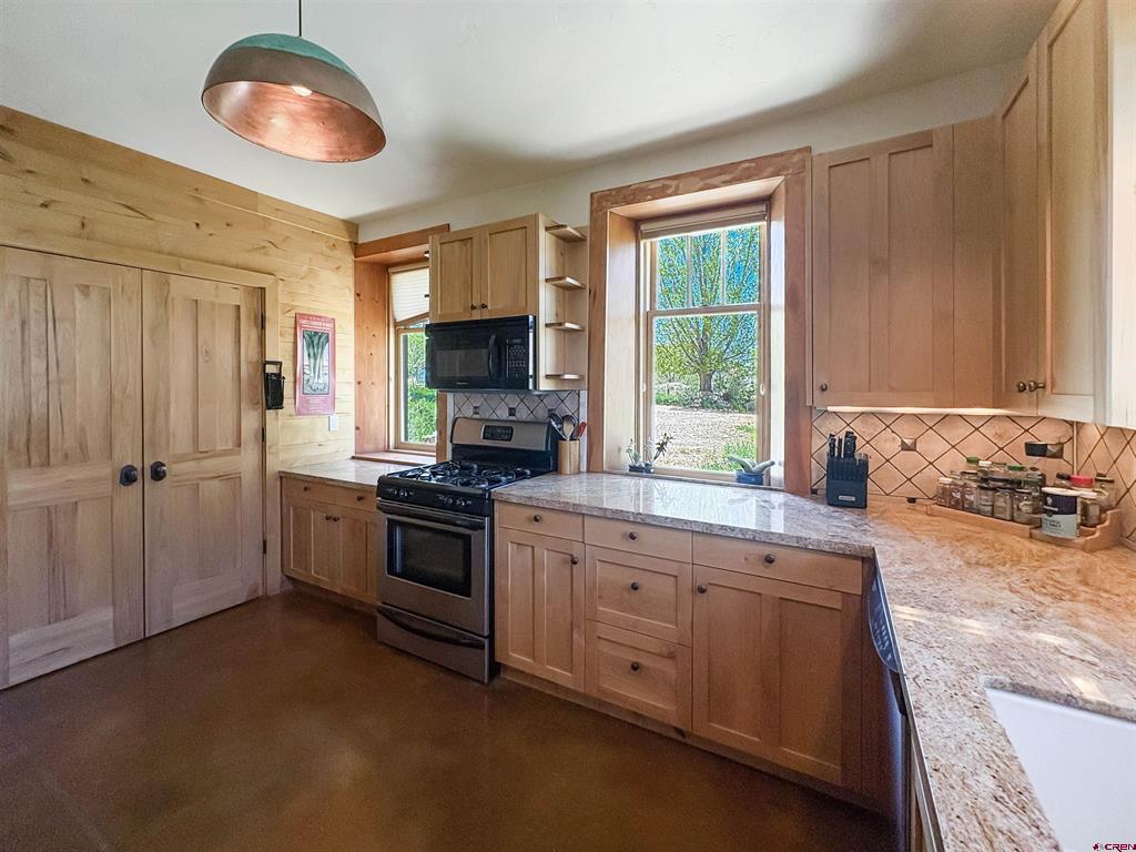18261 Road G Property Photo 13