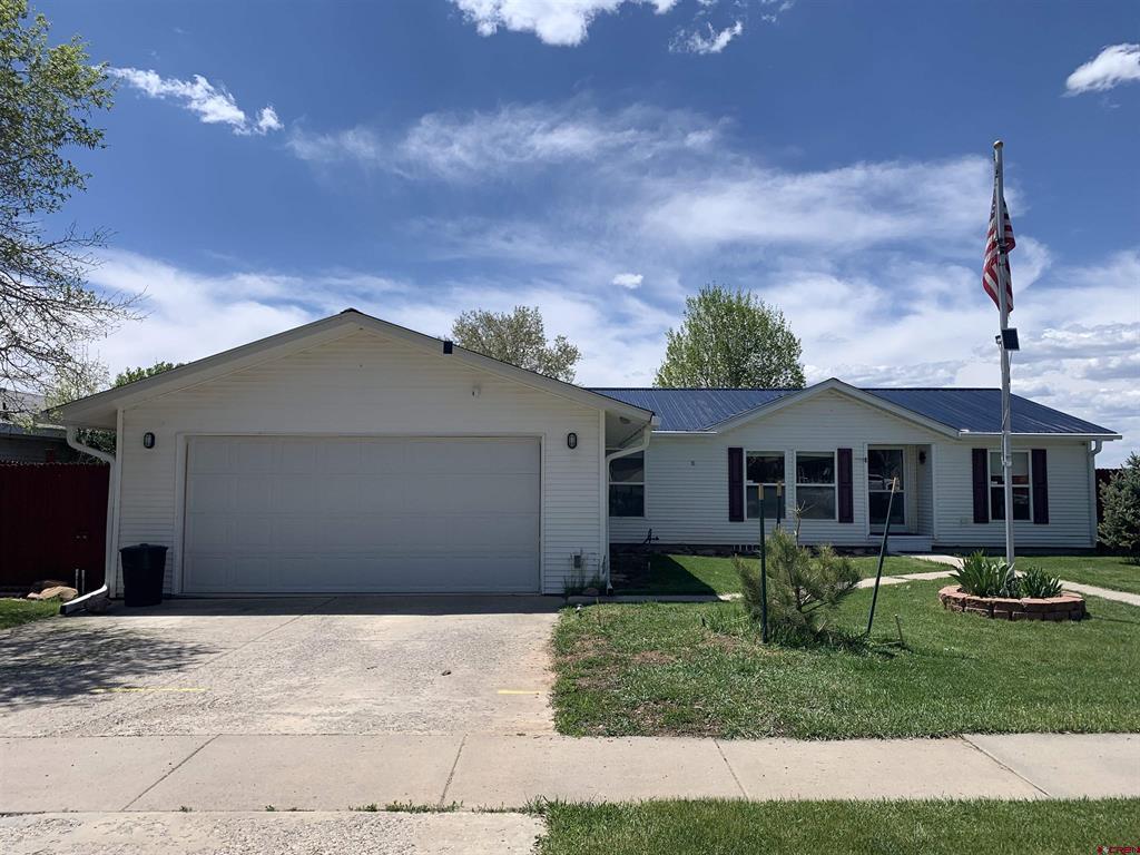 118 Maple Avenue Property Photo