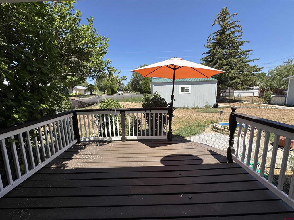 1702 E Macarthur Avenue Property Photo 26