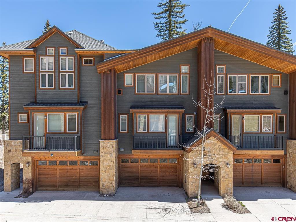 42 Winter Solstice Court Property Photo