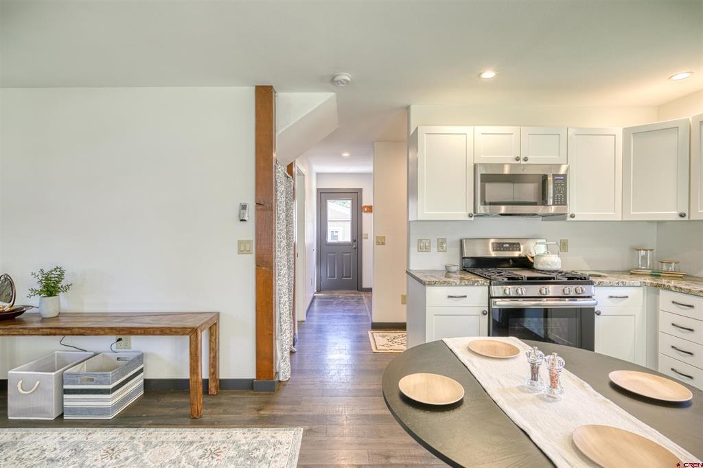 384 Acorn Drive Property Photo 10