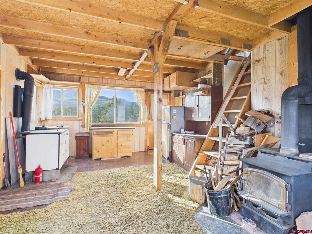 351 Slide Down Road Property Photo 16