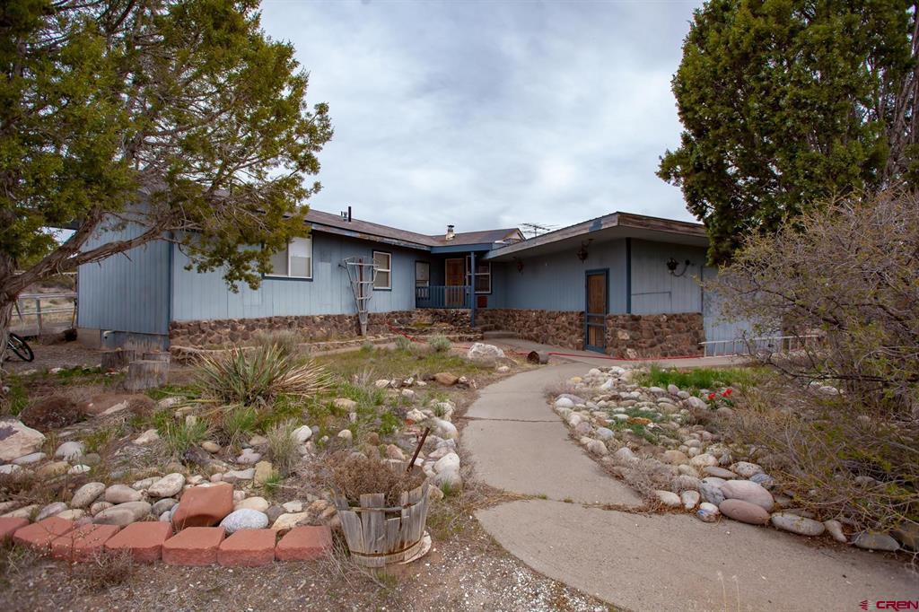 25352 Cedar Mesa Road Property Photo 1