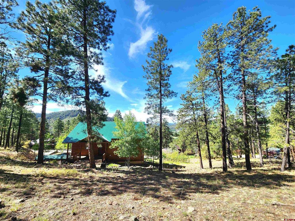 1043 Deer Ridge Drive Property Photo 4