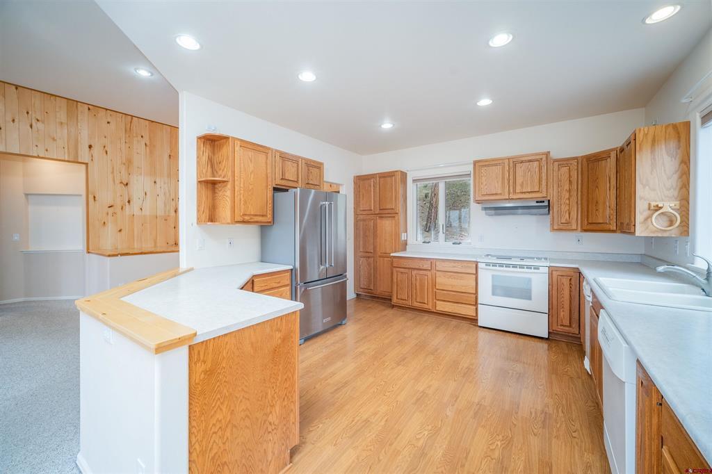 1043 Deer Ridge Drive Property Photo 11