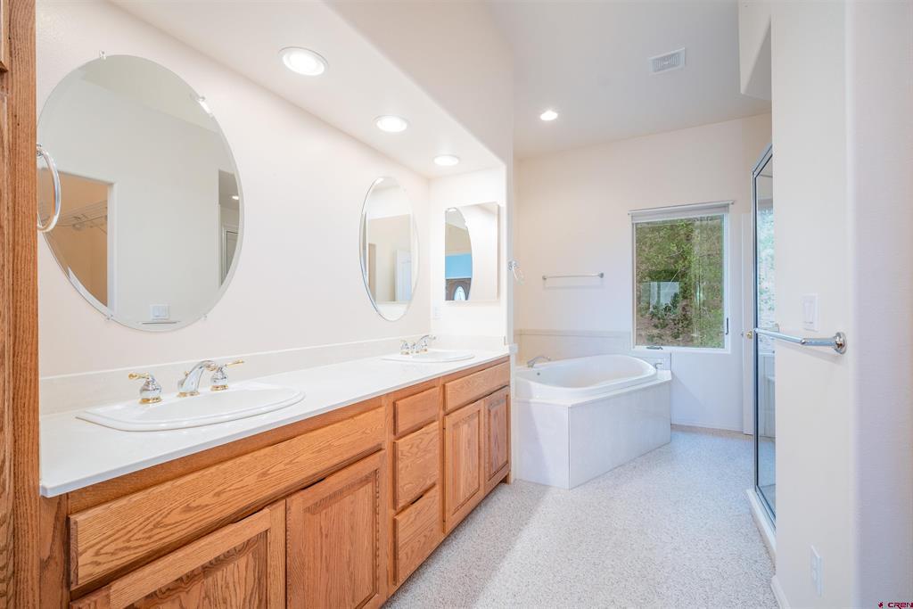 1043 Deer Ridge Drive Property Photo 15