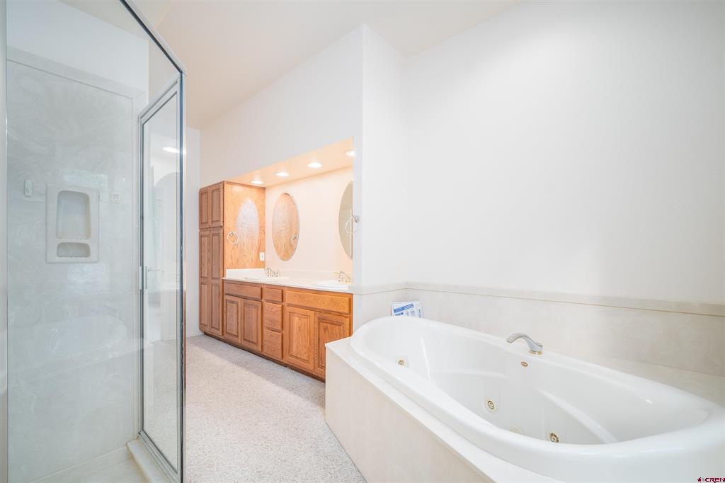 1043 Deer Ridge Drive Property Photo 18