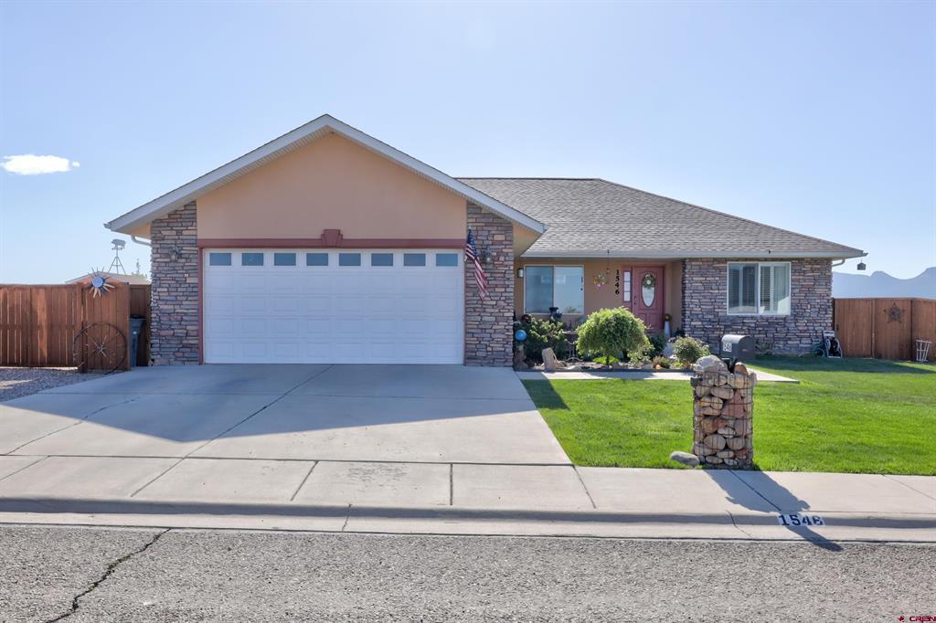 1546 Golf Course Lane Property Photo 1