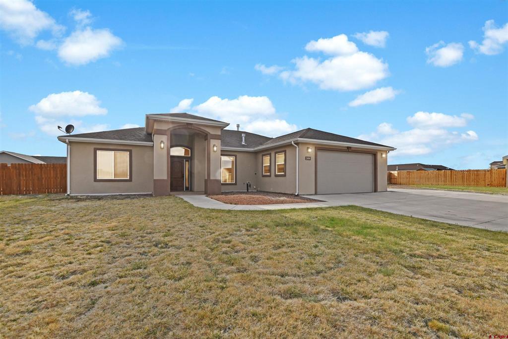2606 Iris Court Property Photo 1