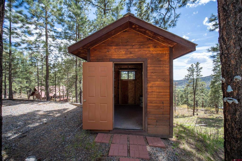 1024 Deer Ridge Drive Property Photo 8