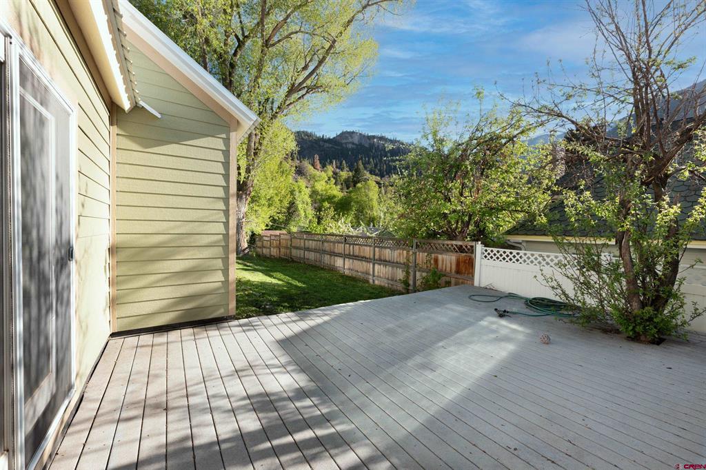 323 3rd Avenue Property Photo 15