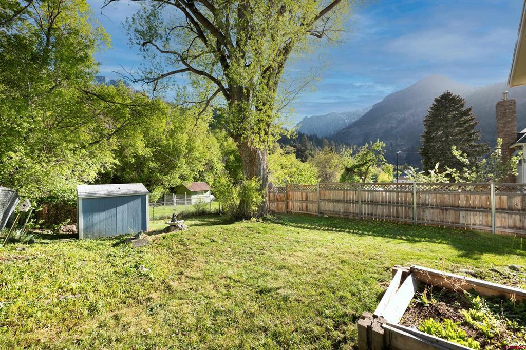 323 3rd Avenue Property Photo 17