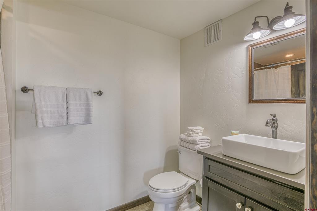 2574 Park Avenue Property Photo 29