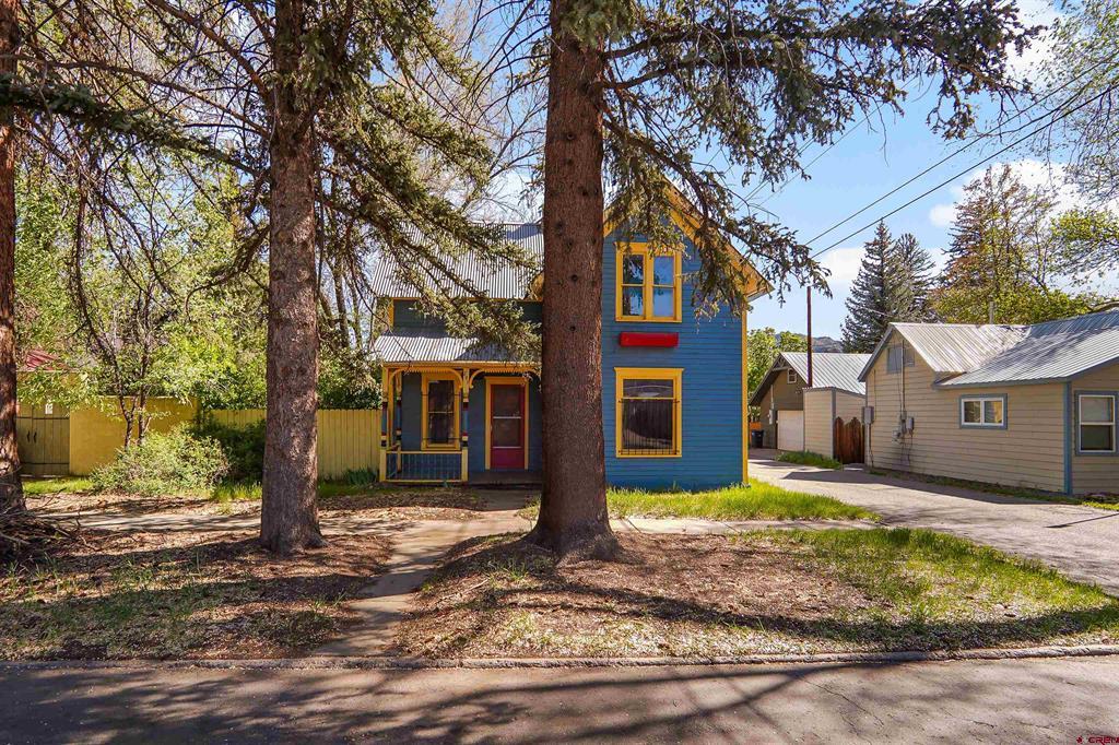 231 W 17th Street