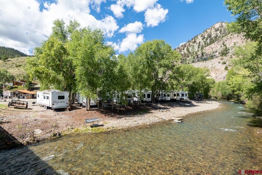 111 S Gunnison Avenue Property Photo