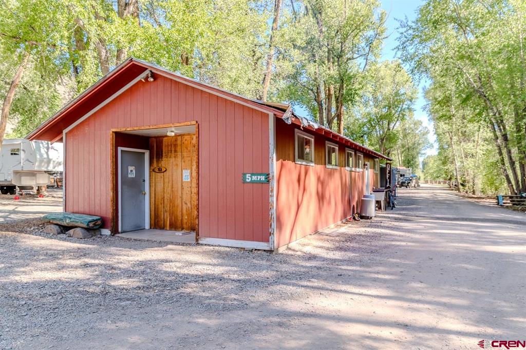 111 S Gunnison Avenue Property Photo 30