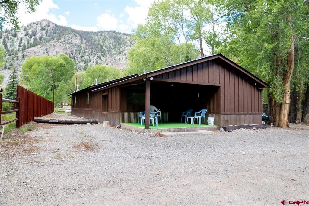 111 S Gunnison Avenue Property Photo 33