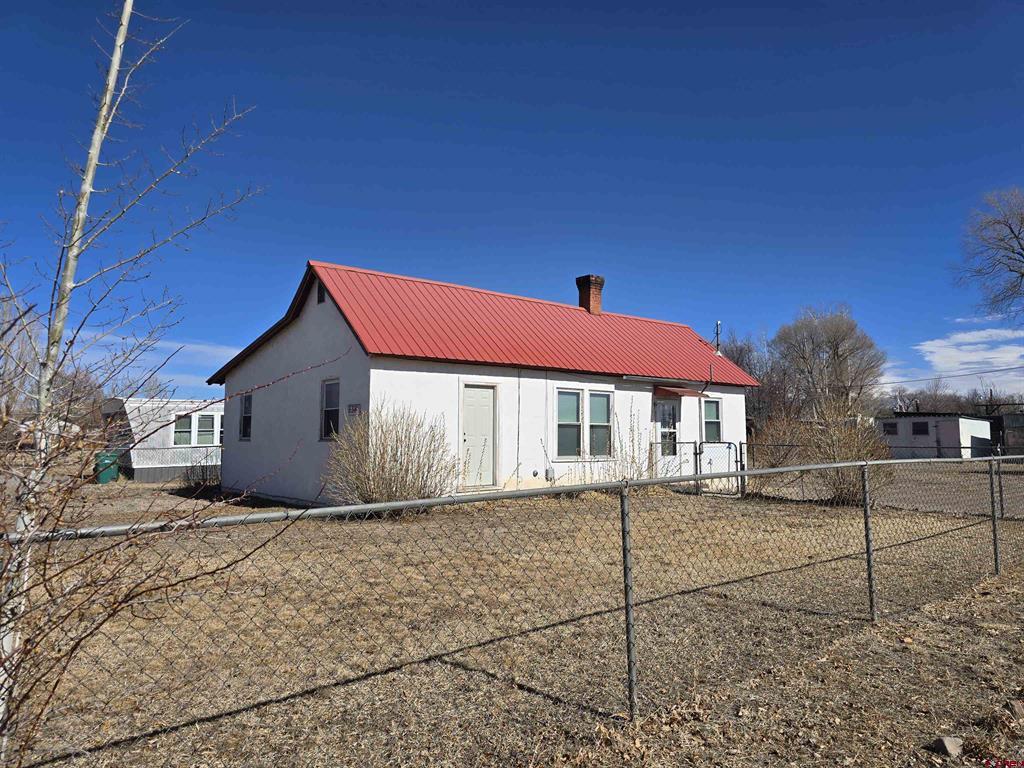 534 Stallo Street Property Photo 1