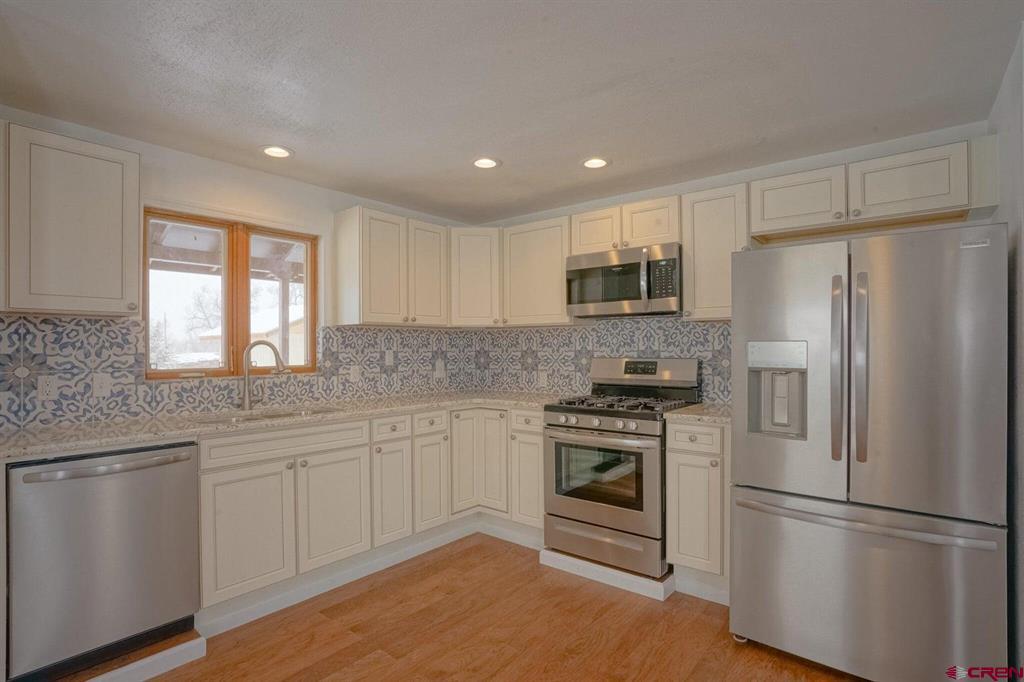 511 E Garland Street Property Photo 3
