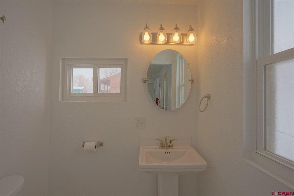511 E Garland Street Property Photo 16
